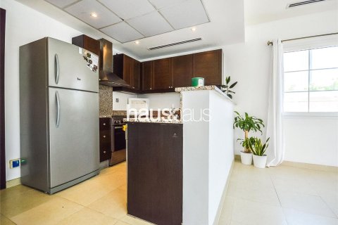 Villa à Jumeirah Village Triangle, Dubai, 2 chambres, 250 m², № 44530 - photo 5