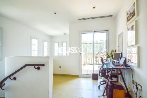 Villa à Jumeirah Village Triangle, Dubai, 2 chambres, 250 m², № 44530 - photo 14