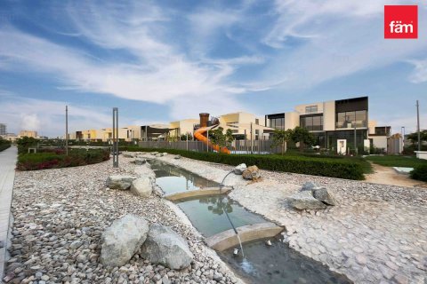 Villa in Dubai Hills Estate, Dubai 5 bedrooms, 1049 sq.m. № 71739 - photo 26