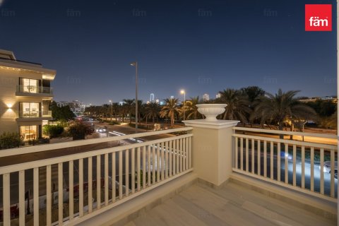 Townhouse in Dubai 4 bedrooms, 155 sq.m. № 71740 - photo 17