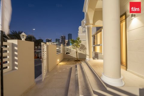 Townhouse in Dubai 4 bedrooms, 155 sq.m. № 71740 - photo 2