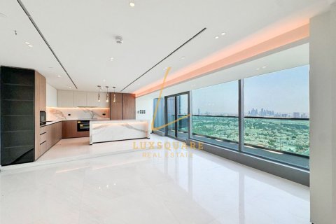 Ático en Dubai, 3 dormitorios, 536 m², № 134485 - foto 1