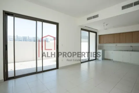 Villa in Dubai South (Dubai World Central), Dubai 3 bedrooms, 163 sq.m. № 92748 - photo 2