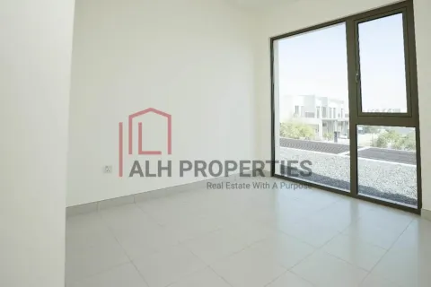 Villa in Dubai South (Dubai World Central), Dubai 3 bedrooms, 163 sq.m. № 92748 - photo 23