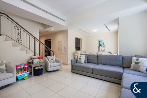 Купить виллу в Mira, Рим, Дубай: 4 спальни, 309м², № 98492 - фото 1