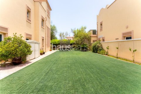 Villa in Jumeirah Village Triangle, Dubai 3 bedrooms, 279 sq.m. № 43422 - photo 24