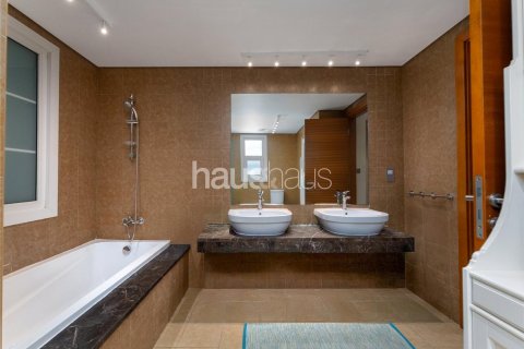 Villa in Jumeirah Village Triangle, Dubai 3 bedrooms, 279 sq.m. № 43422 - photo 3