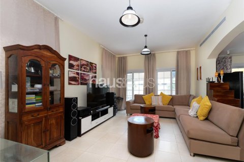 Villa in Jumeirah Village Triangle, Dubai 3 bedrooms, 279 sq.m. № 43422 - photo 15