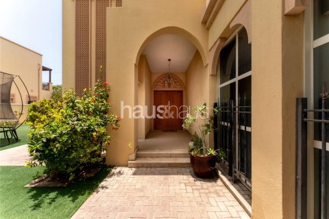 Villa in Jumeirah Village Triangle, Dubai 3 bedrooms, 279 sq.m. № 43422 - photo 14
