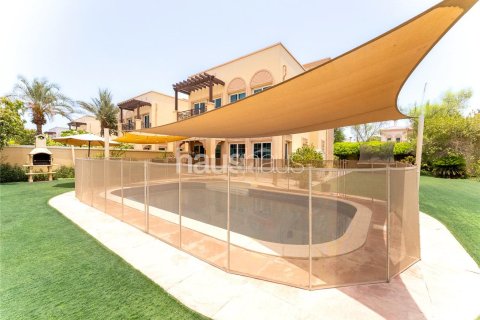 Villa in Jumeirah Village Triangle, Dubai 3 bedrooms, 279 sq.m. № 43422 - photo 20