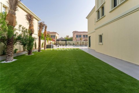 Купить виллу в Jumeirah Village Triangle, Дубай: 2 спальни, 250м², № 43421 - фото 26
