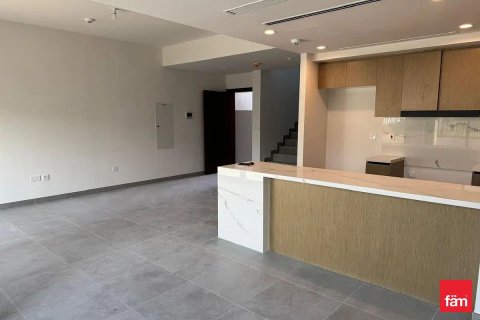 Adosado en Dubai, 4 dormitorios, 317.9 m², № 55912 - foto 2