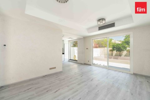 Adosado en Dubai, 2 dormitorios, 172.6 m², № 55914 - foto 7