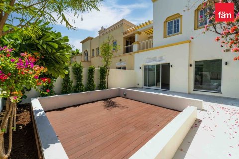 Adosado en Dubai, 2 dormitorios, 172.6 m², № 55914 - foto 3