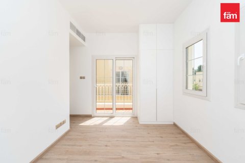 Adosado en Dubai, 2 dormitorios, 172.6 m², № 55914 - foto 9