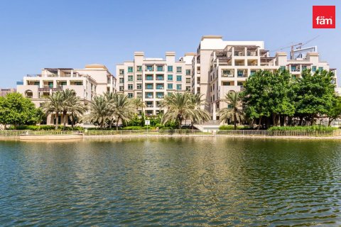 Apartment in The Views, Dubai 1 bedroom, 86.6 sq.m. № 13797 - photo 1