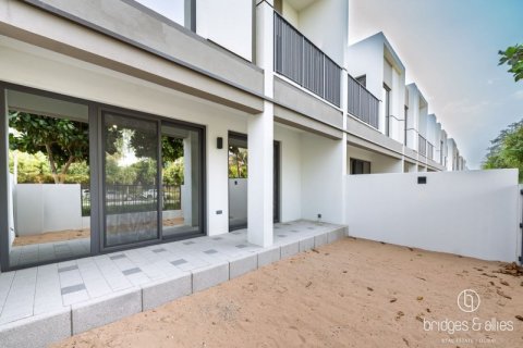 Villa en Dubai, 3 dormitorios, 140.4 m², № 77208 - foto 13