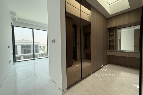 Villa en Dubai, 4 dormitorios, 432 m², № 77205 - foto 8