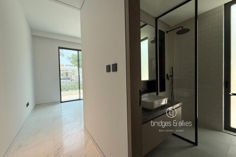 Villa en Dubai, 4 dormitorios, 432 m², № 77205 - foto 11