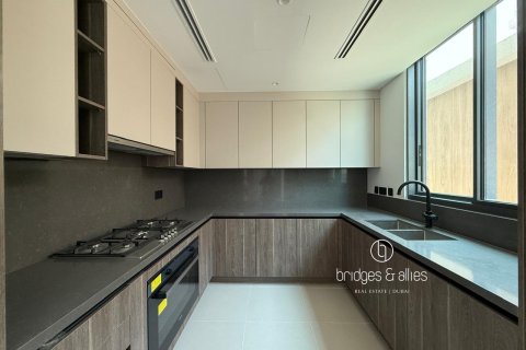 Villa en Dubai, 4 dormitorios, 432 m², № 77205 - foto 6