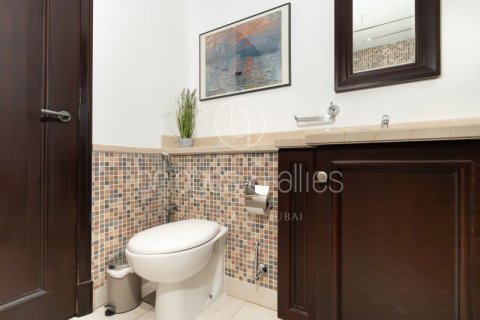 Apartamento en Old Town, Dubai, 1 dormitorio, 71.8 m², № 77196 - foto 17