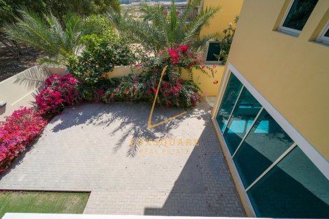 Villa en Jumeirah Park, Dubai, 4 dormitorios, 512 m², № 100620 - foto 18
