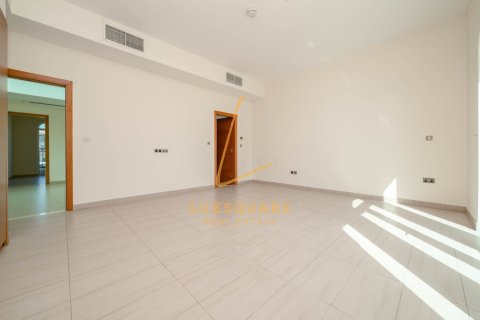 Villa en Jumeirah Park, Dubai, 4 dormitorios, 512 m², № 100620 - foto 10