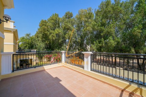 Villa en Jumeirah Park, Dubai, 4 dormitorios, 512 m², № 100620 - foto 16