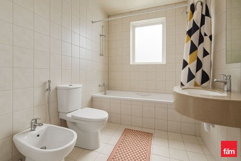 Apartment in Dubai 2 bedrooms, 121.7 sq.m. № 71898 - photo 17