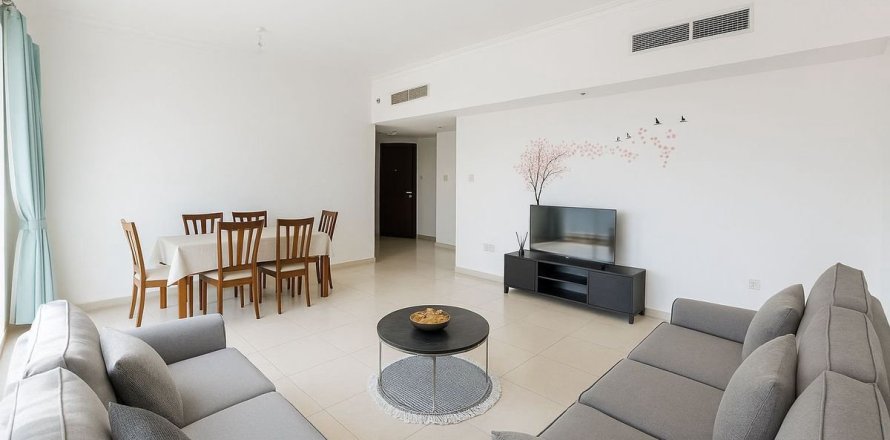 Apartment in Dubai 2 bedrooms, 121.7 sq.m. № 71898