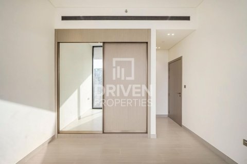 Appartement à Jumeirah Village Circle, Dubai, 1 chambre, 84.63 m², № 136058 - photo 2
