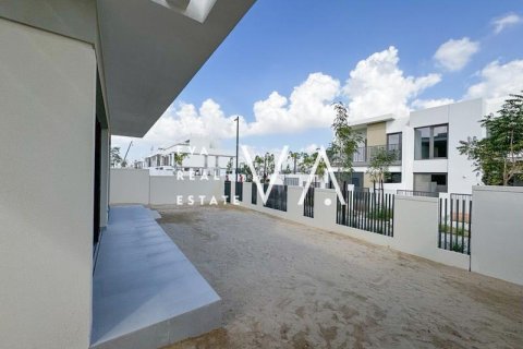 Villa in Dubai 4 bedrooms, 405.79 sq.m. № 52809 - photo 5