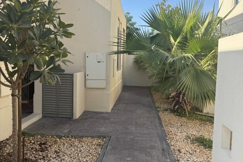Townhouse in Mira Oasis 3, Reem, Dubai 3 bedrooms, 212.38 sq.m. № 120187 - photo 12