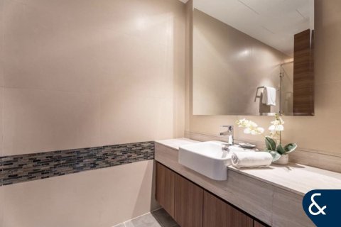 Apartment in IMPERIAL AVENUE in Downtown Dubai (Downtown Burj Dubai), Dubai 2 bedrooms, 128 sq.m. № 99131 - photo 13