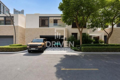 Villa en Sobha Hartland, Mohammed Bin Rashid City, Dubai, 4 dormitorios, 559.09 m², № 125185 - foto 29