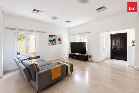 Villa à Dubai, 5 chambres, 561.1 m², № 118816 - photo 5