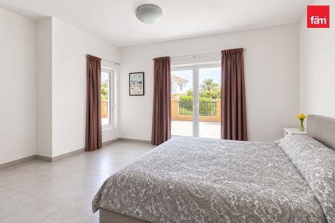 Villa à Dubai, 5 chambres, 561.1 m², № 118816 - photo 7