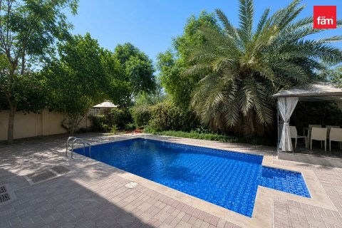 Villa à Dubai, 5 chambres, 561.1 m², № 118816 - photo 6