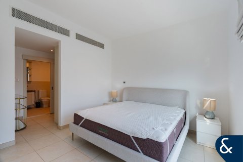 Apartamento en The Views, Dubai, 1 dormitorio, 77 m², № 98971 - foto 10