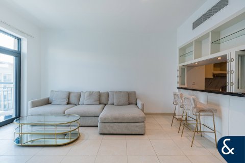 Apartamento en The Views, Dubai, 1 dormitorio, 77 m², № 98971 - foto 3