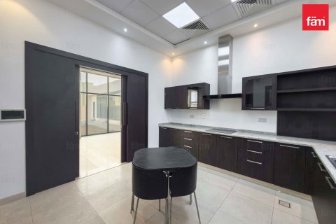 Villa à Al Barsha, Dubai, 5 chambres, 1219.3 m², № 91682 - photo 3