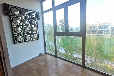 Villa à Al Furjan, Dubai, 4 chambres, 225.4 m², № 37562 - photo 4