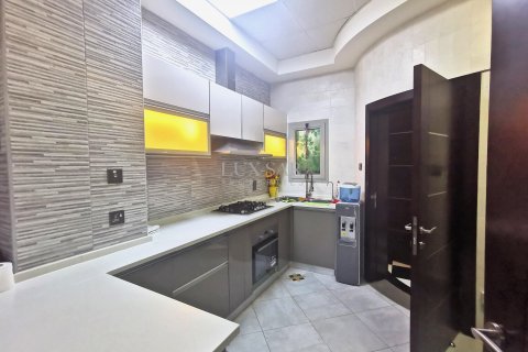 Villa à Al Furjan, Dubai, 4 chambres, 225.4 m², № 37562 - photo 22