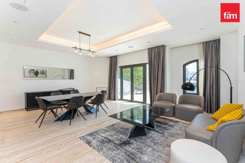 Villa in Palm Jumeirah, Dubai 4 bedrooms, 621.4 sq.m. № 114124 - photo 3
