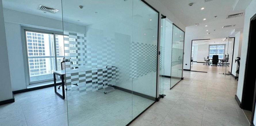 Office in Dubai 171 sq.m. № 114125