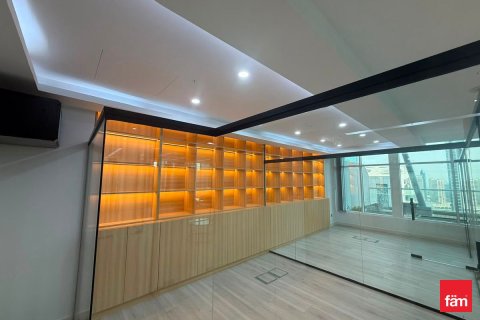 Office in Business Bay, Dubai 198.5 sq.m. № 114123 - photo 9