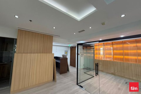 Office in Business Bay, Dubai 198.5 sq.m. № 114123 - photo 7