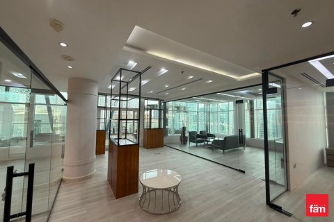 Office in Business Bay, Dubai 198.5 sq.m. № 114123 - photo 5