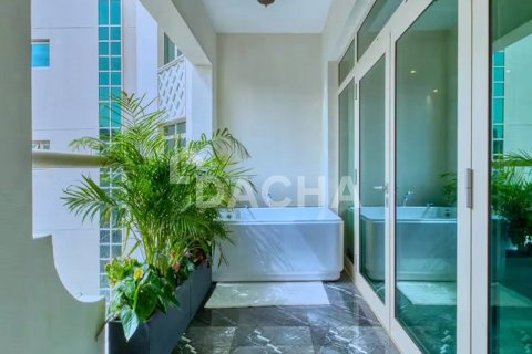 Купить квартиру в Shoreline Apartments, Пальма Джумейра, Дубай: 2 спальни, 147м², № 109788 - фото 11