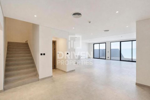 Townhouse in Dubai Land, Dubai 3 bedrooms, 232.63 sq.m. № 134252